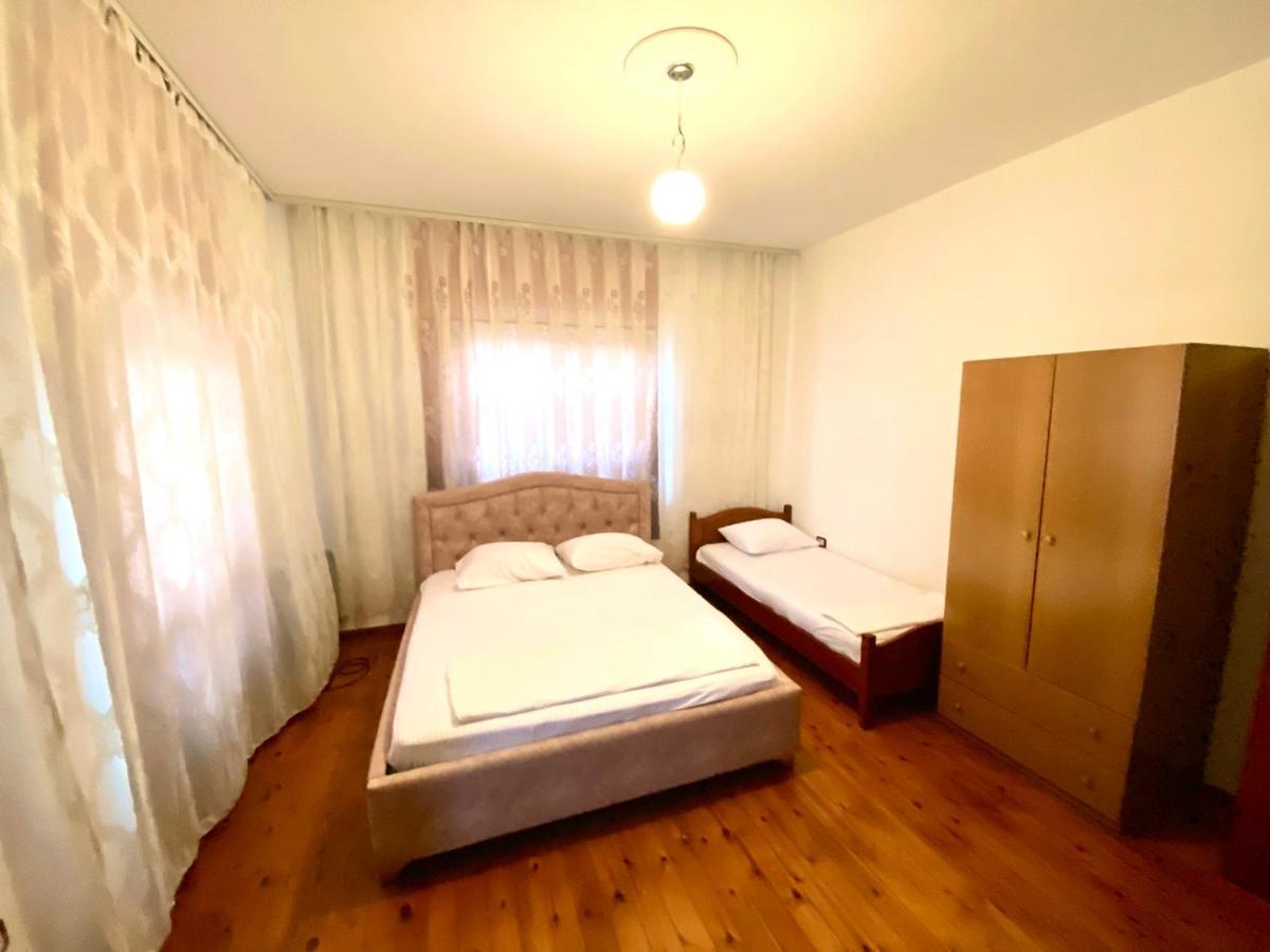 Villa Osmani Durrës Exterior foto